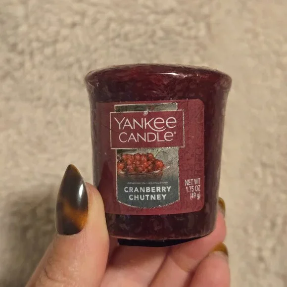 Lot of Nine Votive Candles 1.75 oz by Yankee Candle - Picture 2 of 8